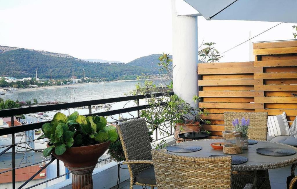 Port View Suites 2 Cavala Exterior foto