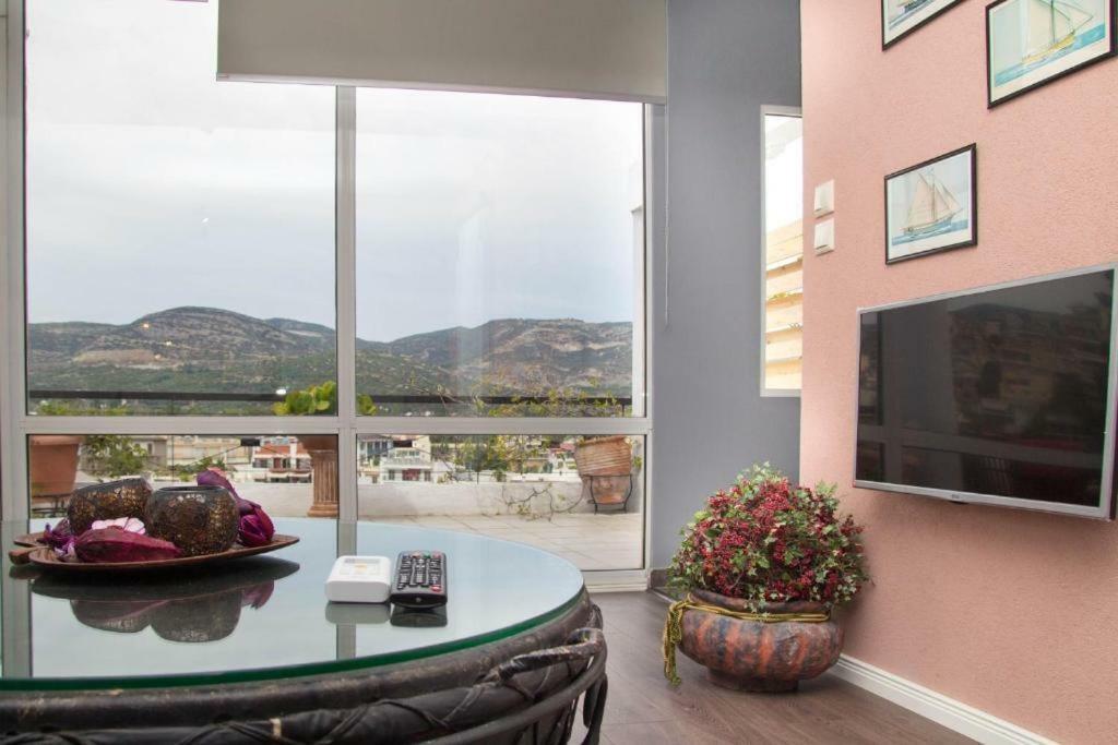 Port View Suites 2 Cavala Exterior foto